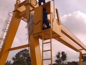LẮP ĐẶT CẨU TRỤC - NHÀ MÁY BÊ TÔNG MÊ KONG BIÊN HÒA